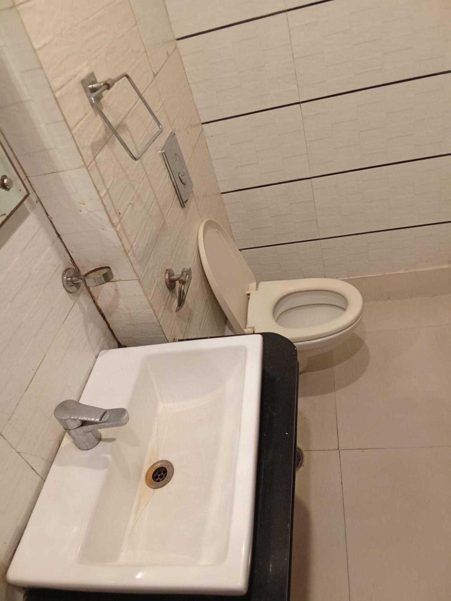 Paschim Vihar Hotel Delhi Kültér fotó