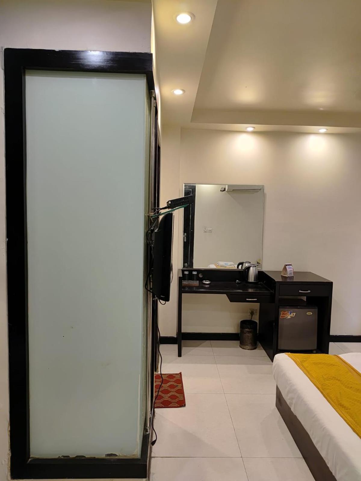 Paschim Vihar Hotel Delhi Kültér fotó