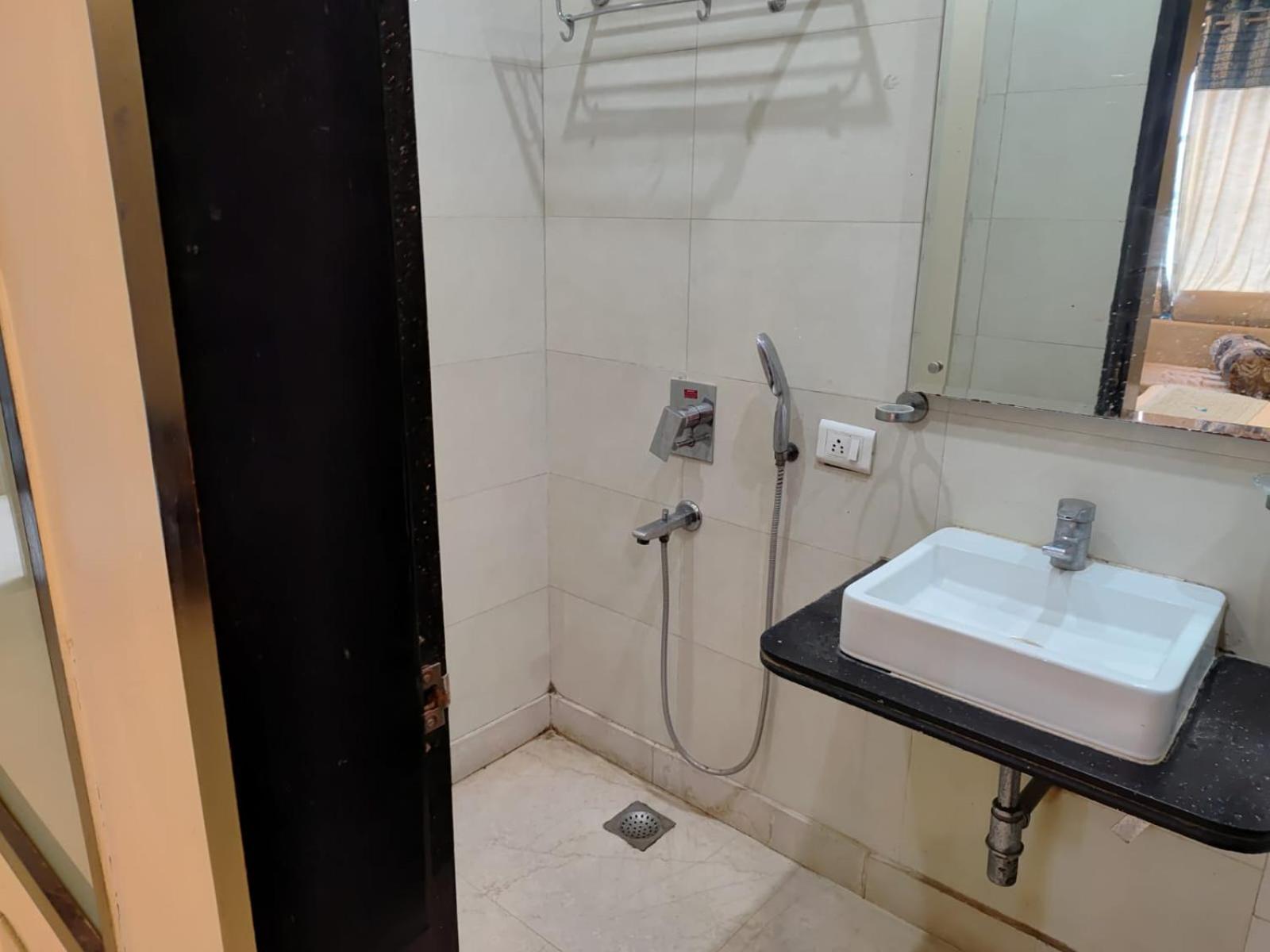 Paschim Vihar Hotel Delhi Kültér fotó